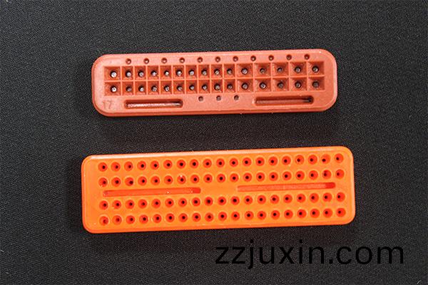 汽(qi)配(pei)産(chan)品(pin)